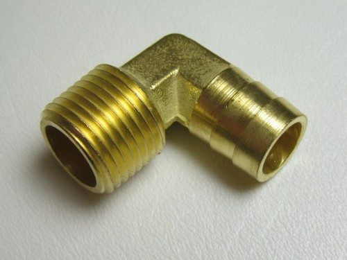 15169 Brass Fitting, 5/8″ HB x 1/2″ MPT 90° (1)